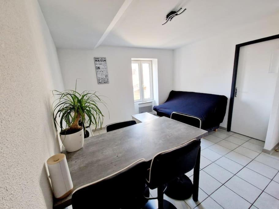 Agreable Appartement T2 Centre Ville 瓦朗斯 外观 照片